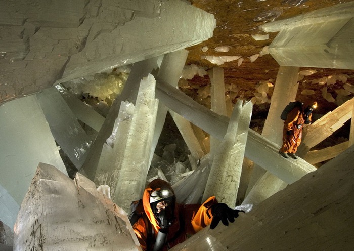 Giant Crystal Cave in the Mexican Desert | Amusing Planet